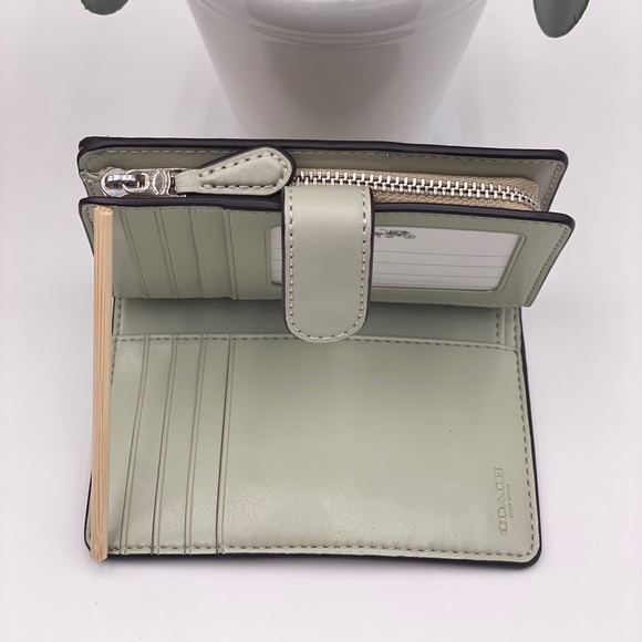 Coach Corner ZIP Wallet - Picture 10 of 13